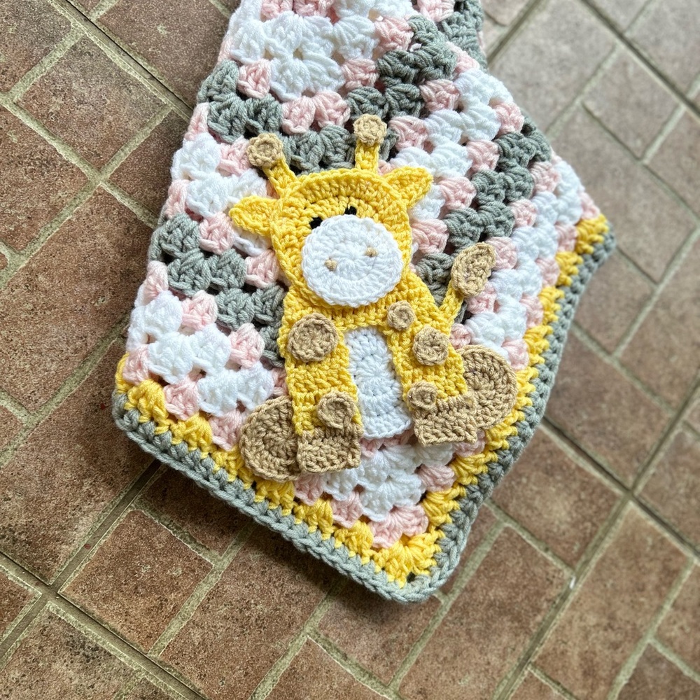 Crochet Giraffe Baby Blanket - Yellow, Pink, Gray